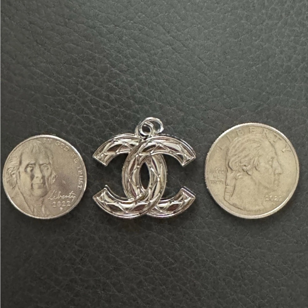 AUTHENTIC Chanel Silver Pendant RARE!!! - Picture 3 of 4